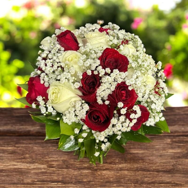 thumb-buque-de-noiva-amor-eterno-de-rosas-brancas-e-vermelhas-pequeno-3