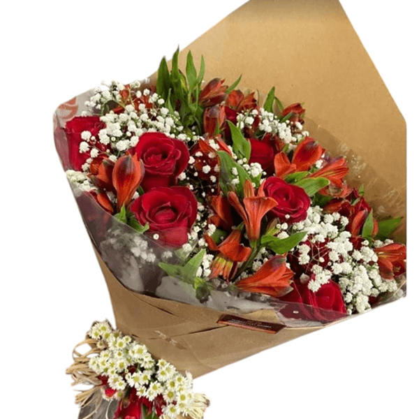 Buquê com 12 rosas nacionais vermelhas emb rustica